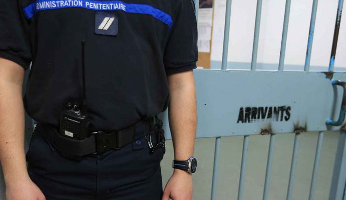 La CGT Pénitentiaire dit mieux : Il y aura pénurie de surveillants !!!!